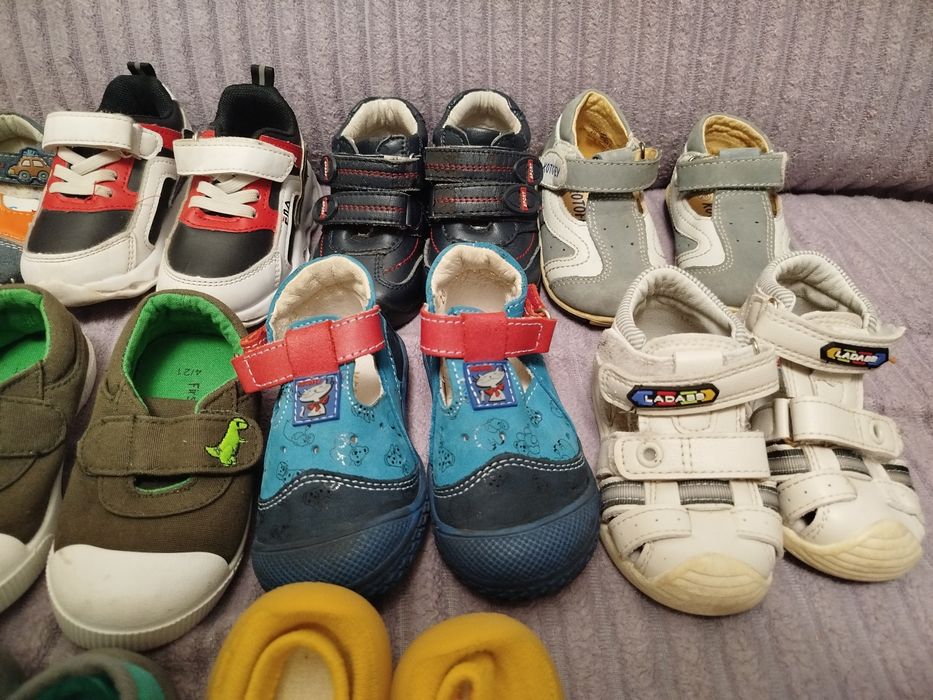 Віддам безкоштовно светри