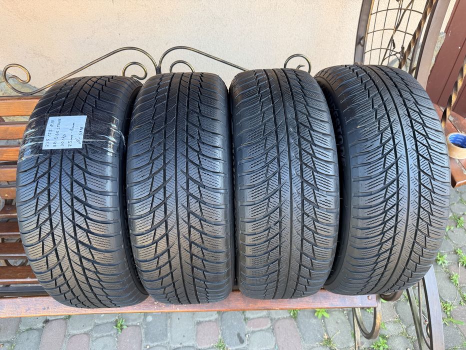 Шини зимові 225/55 R17 (97H) Bridgestone LM001