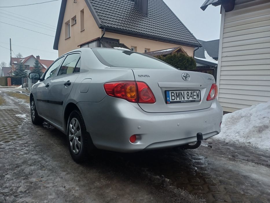 Toyota Corolla  Polski Salon Serwis
