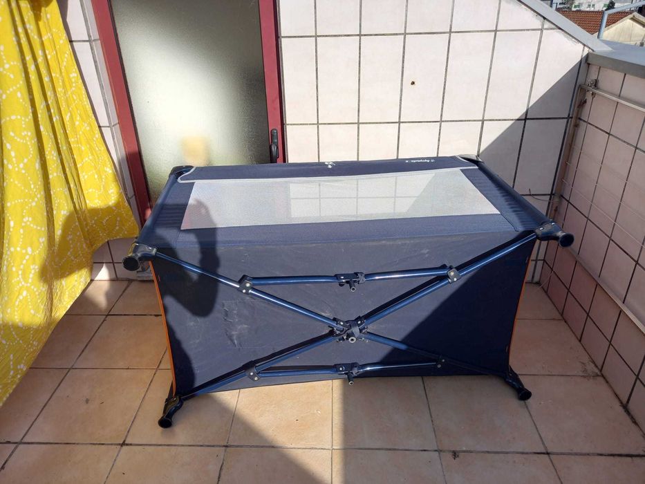 cama de viagem bebé