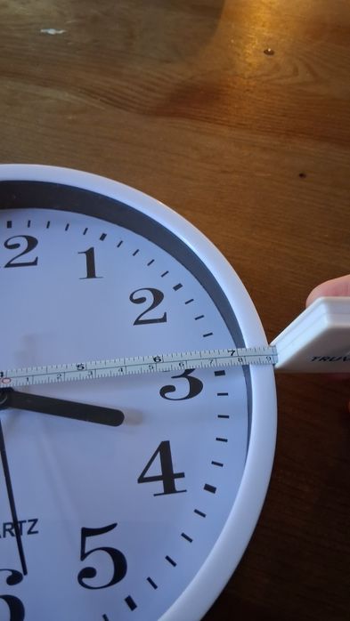 Zegar ścienny biały quartz  19cm śr.