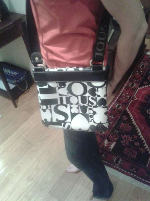 Mala Tous  nova usada 1 vez