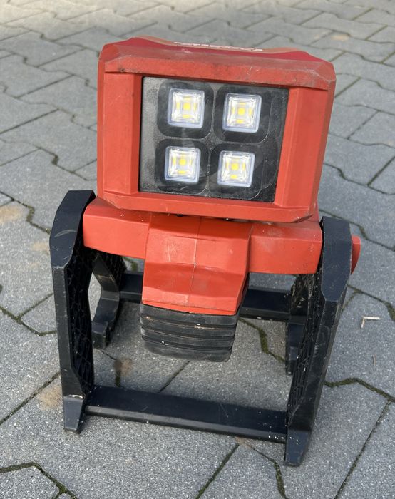 Lampa budowlana Hilti SL 6-22 z akumulatorem
