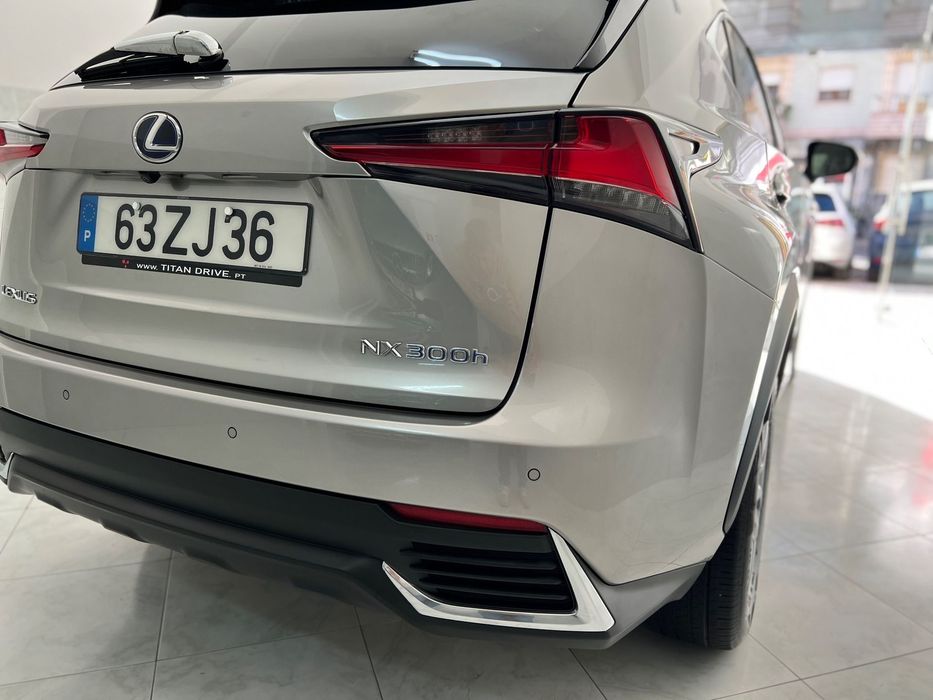 Lexus NX 300h Business