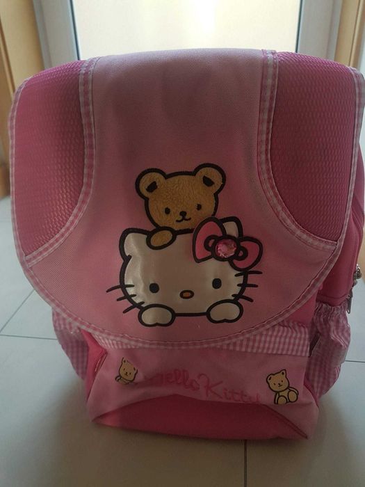 Mochila Barbie E da Hello kitty