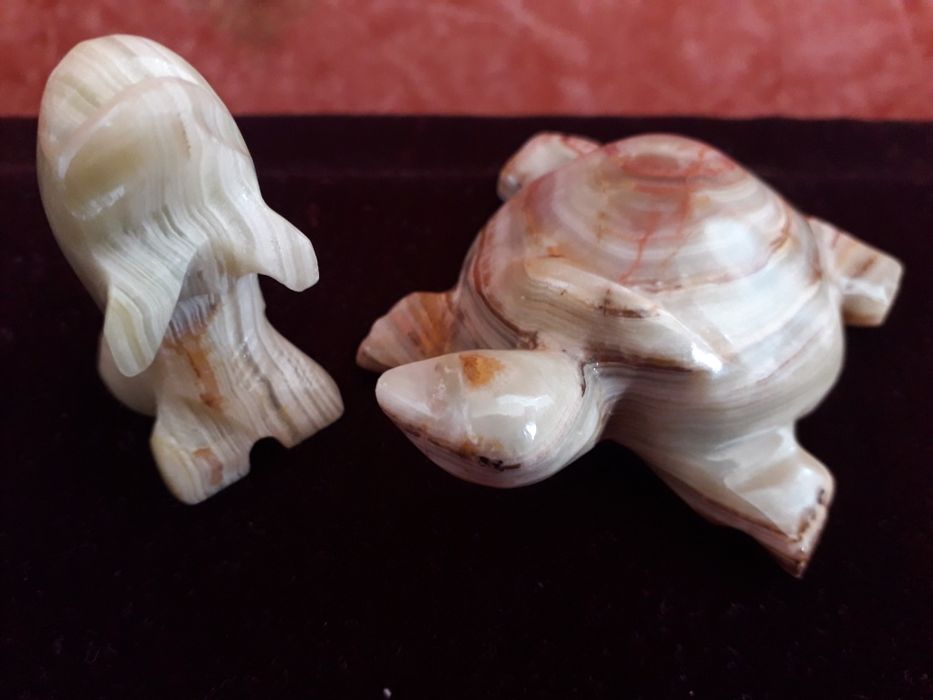 Статуетки з онікса