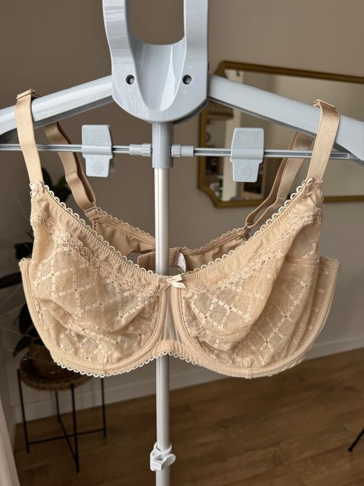 90 D koronkowy bezowy  Glamorise