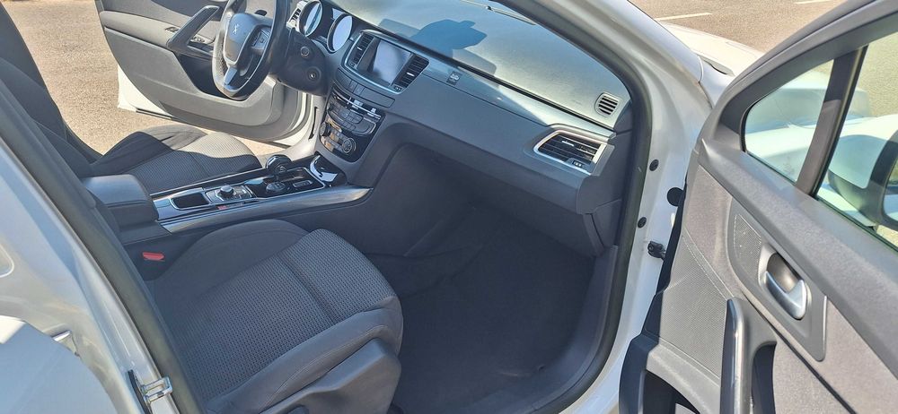 Carro Peugeot 508