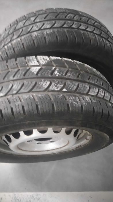 235/65/16C Continental Zima