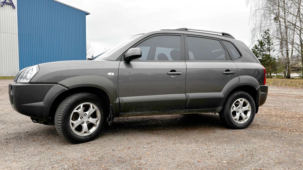 АВТО В ЛИТВІ Hyndai Tuсson 2009 газ 4х4 плохі дорогі 1 власник без ДТП