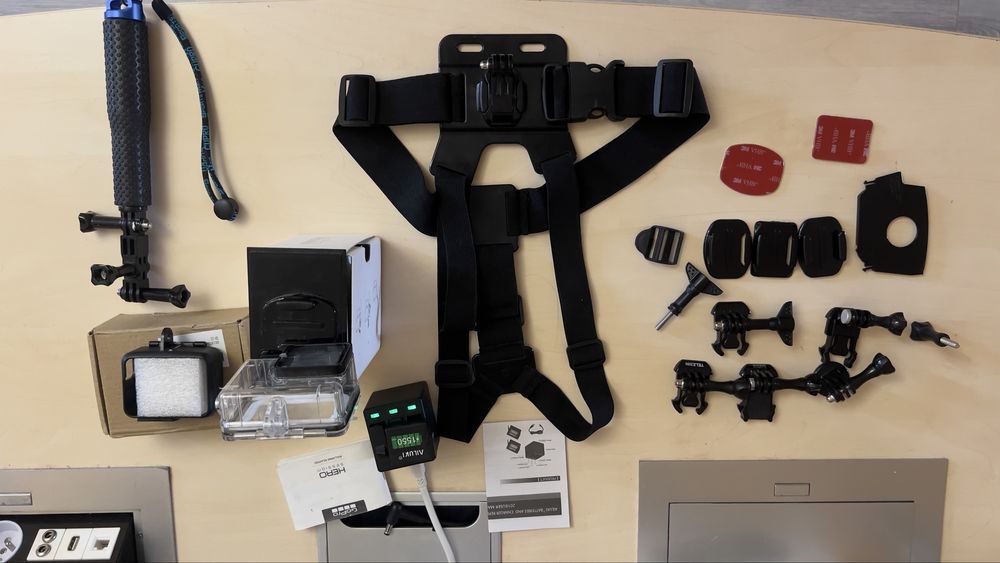 Аксесуары для GoPro