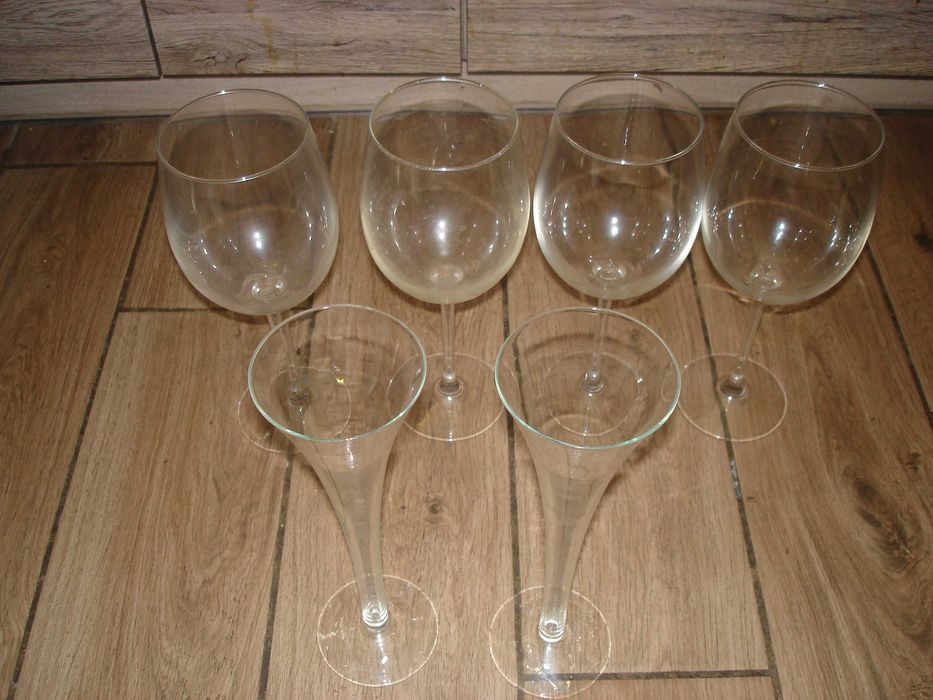Kieliszki na wino