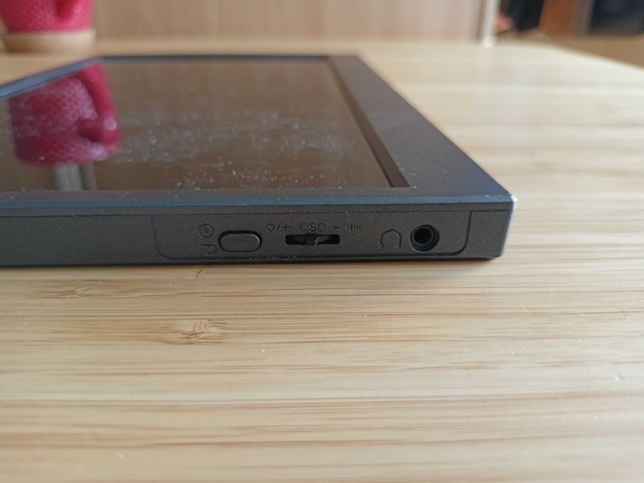 Monitor przenośny USB-C mini HDMI, uszkodzony, na części