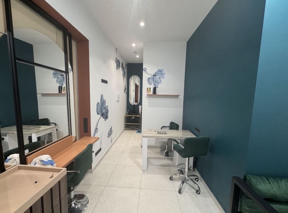 Новий салон краси 20 кв м, по вул. Кульпарківська 64а, Парус Парк