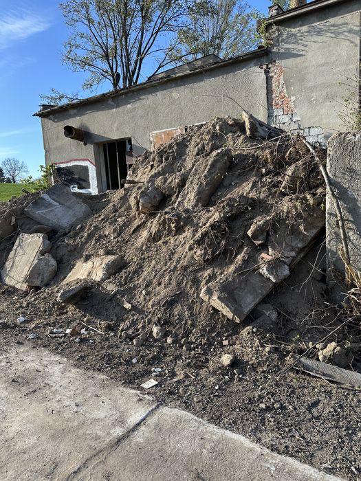 Oddam ziemię / gruz / cegłę / gałęzie – możliwość transportu i załadunku