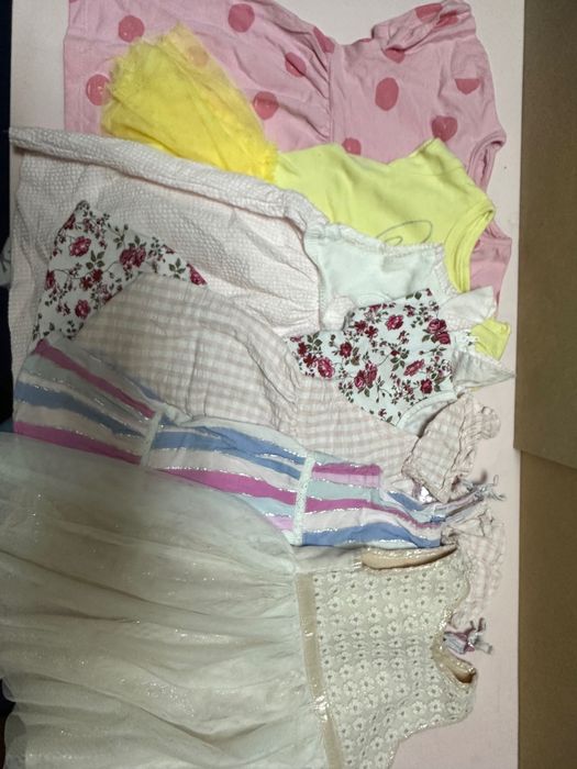 Mega paka ubrań dla dziewczynki lato 80 1T