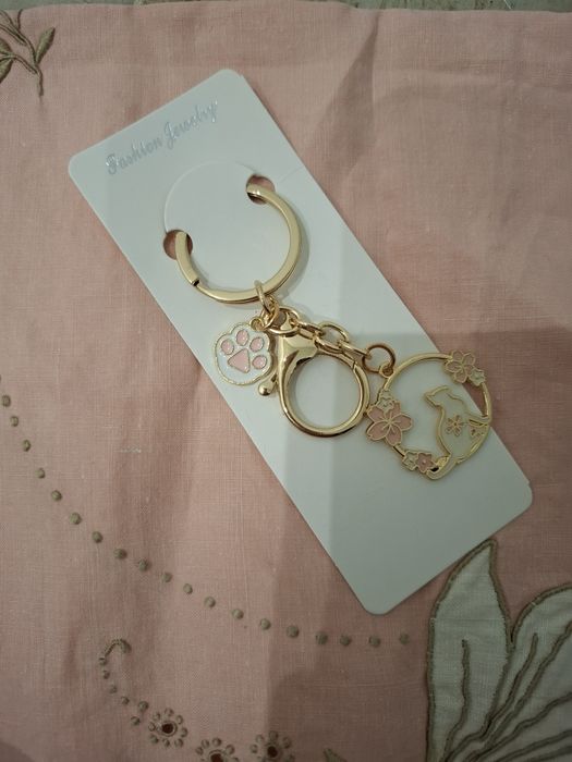 Porta-chaves / Chaveiro Gato dourado 
Novo