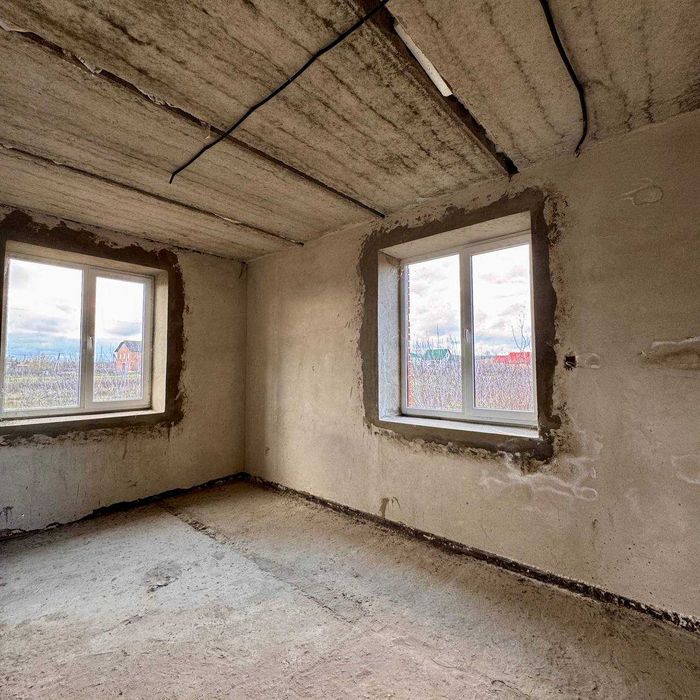 Продається сучасний будинок під ремонт!