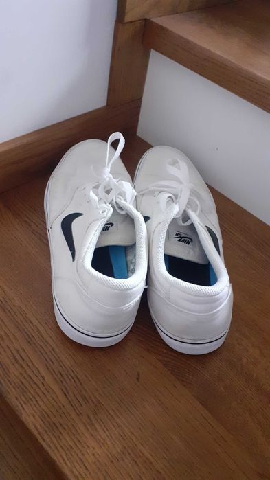 Nike SB  _ białe Snakersy. Roz. 43     SALE