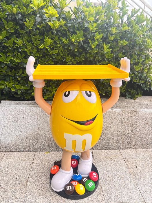 Boneco M&ms expositor