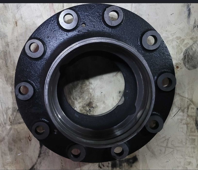 Ступица КАМАЗ 4310 колеса УРАЛ ЗИЛ ГАЗ Гайки, шайбы, подшипники ступиц