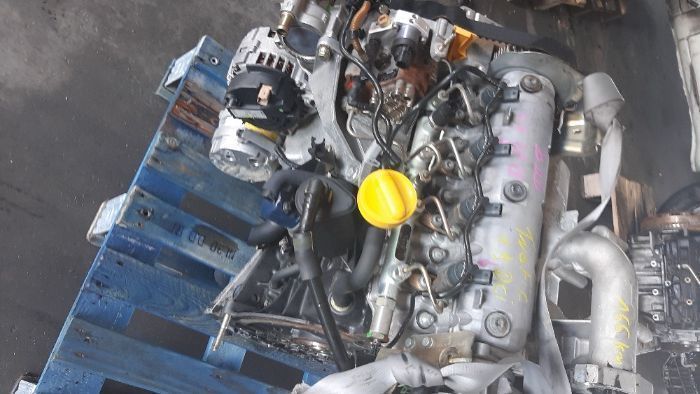 SILNIK 1.9 DCI F9Q F9K 750, 670, 760 trafik vivaro