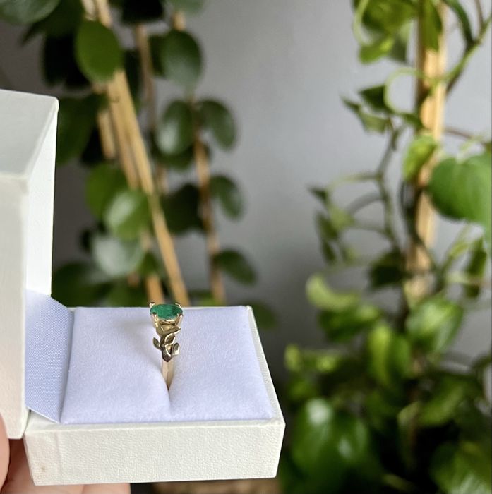 Pierścionek złoty ze szmaragdem naturalnym, gwarancja