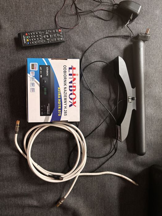 Antena pokojowa wrqz z dekoderem i kablem