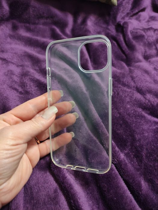 Силиконовый чехол для iPhone 13