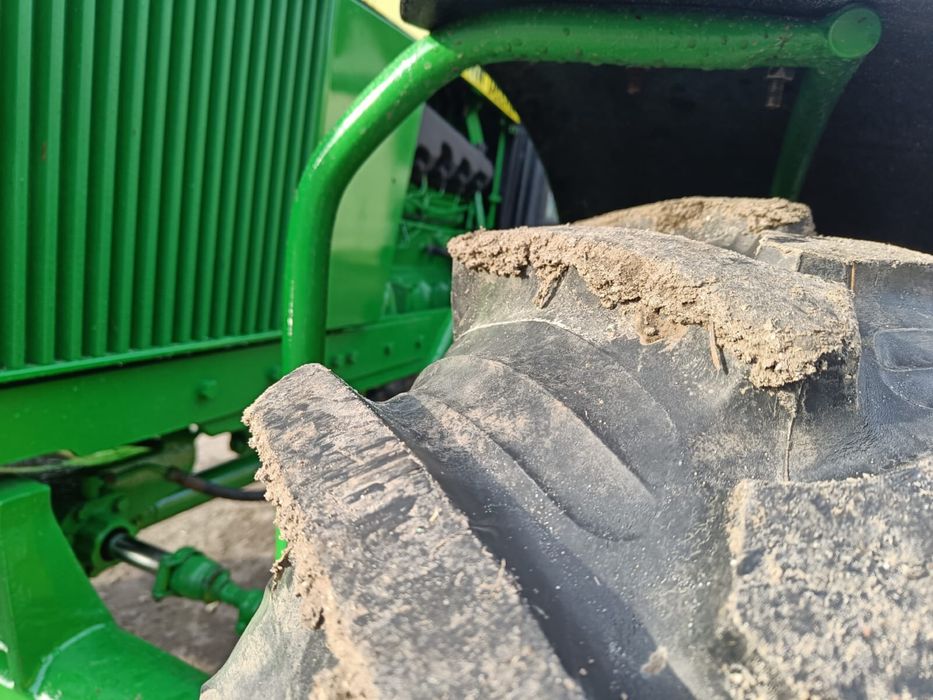 Ciągnik John deere 3140