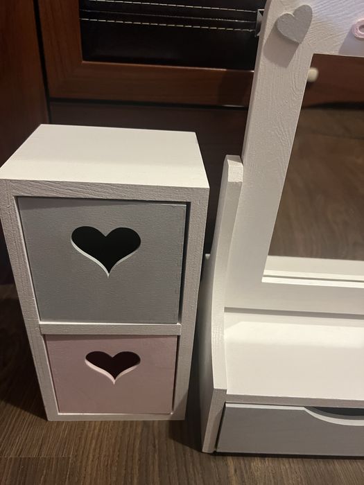 Sprzedam toaletkę dziecięcą