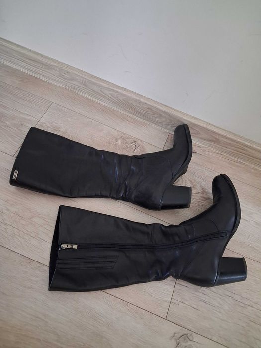 Kozaki damskie Lasocki ze skóry,  rozm. 38, sran bardzo dobry