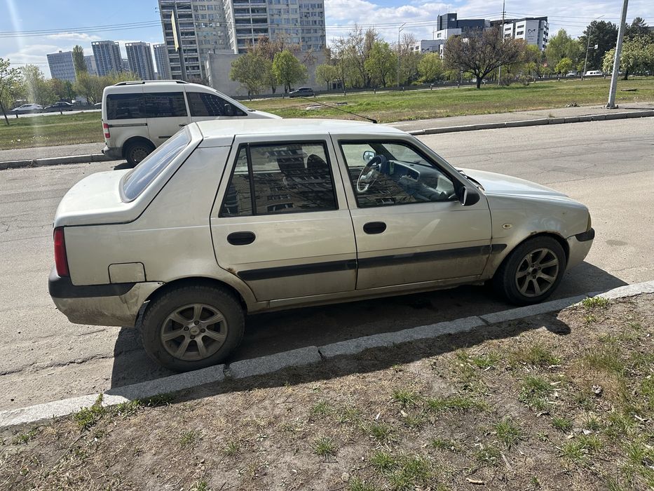 Дачія соленза. 2003 рік.