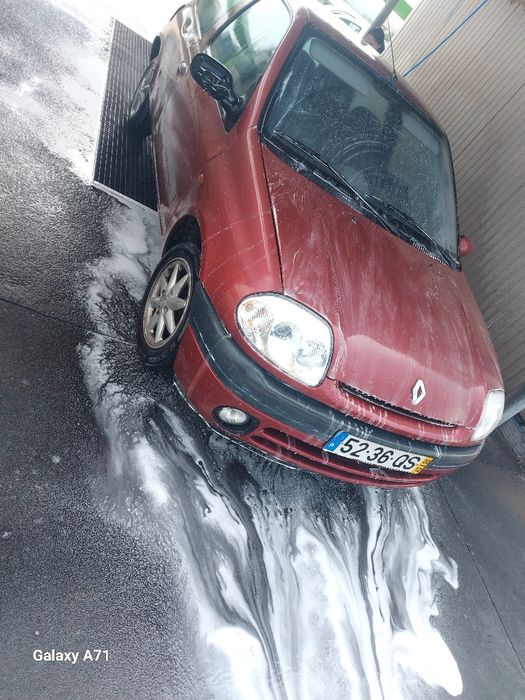 Renault clio 2001