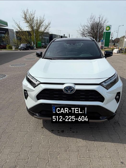 Wynajem Toyota RAV4