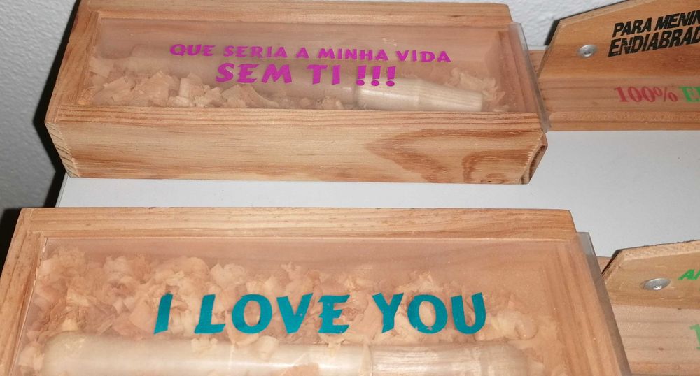 Peças madeira ofertas, todas diferentes,  (11 peças por 5€),lote 1