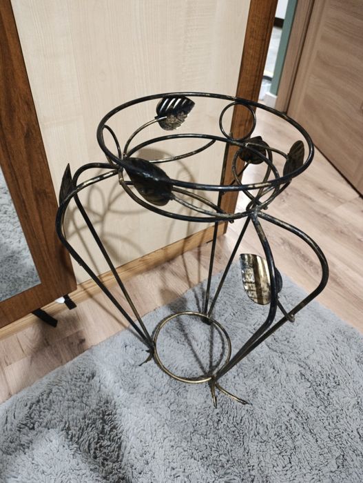 Kwietnik metalowy stojak na kwiaty donice