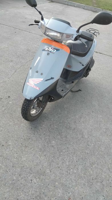 Мопед Honda dio 18