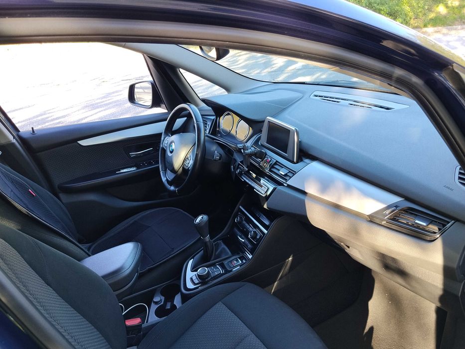 bmw 216 1.5cc-116cv-2019-7L-302000Km