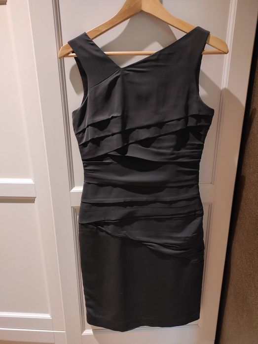 Sukienka koktajlowa elegancka r.34 Tatuum