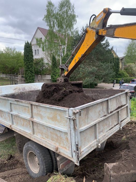 Продам чорнозем.