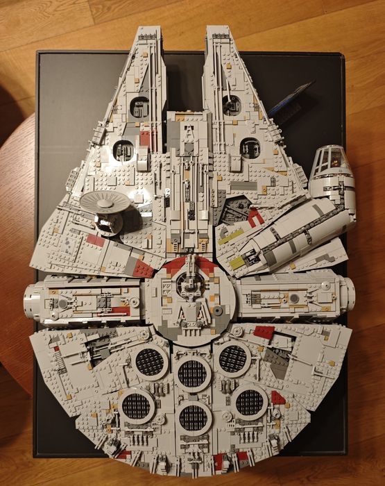 LEGO Star Wars UCS Millennium Falcon 75192 / Caixa + Manual + Oferta de Expositor Acrílico / Ler descrição