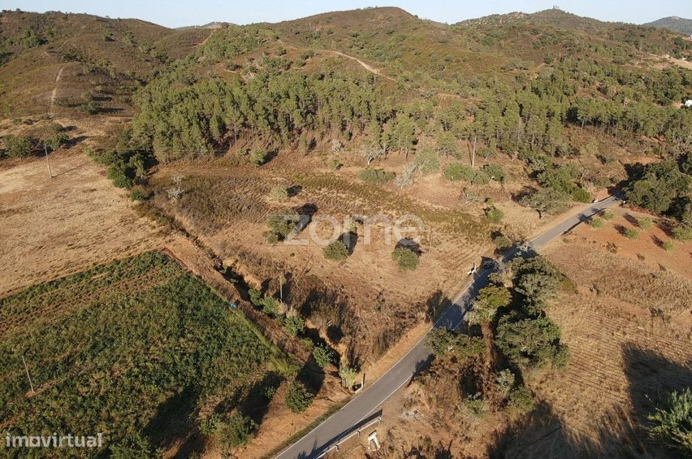 Terreno Rústico com 290m2 em Gavião, Alte