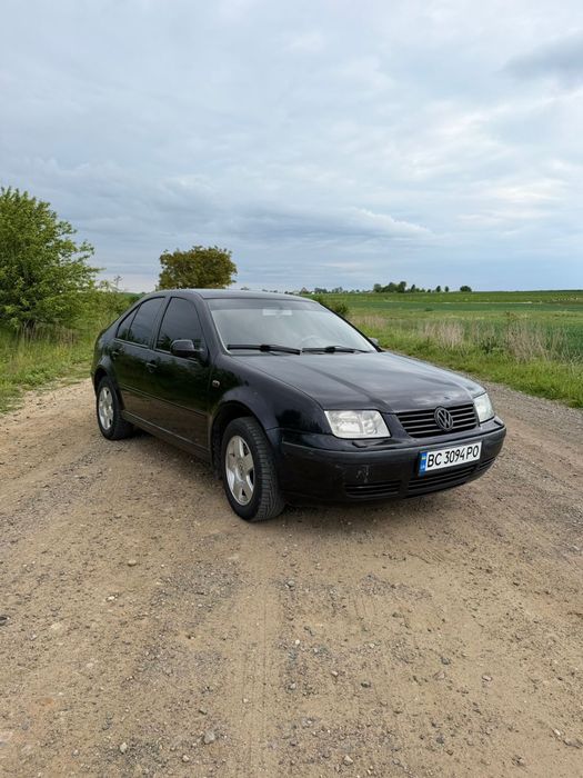 Volkswagen Bora 2002 об'см 1.6 Газ Бензин механіка газ вписаний в тех паспорт деталь за телефоном