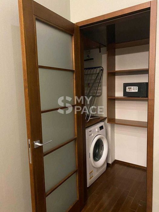 Продаж 1к.кв.,Стрілецька 7/6 Золоті Вотора, Центр Софіївська площа
