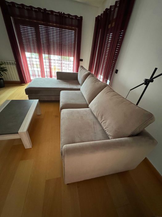 sala ( sofá, móvel tv, mesa de centro, mesa de sala e cadeiras )