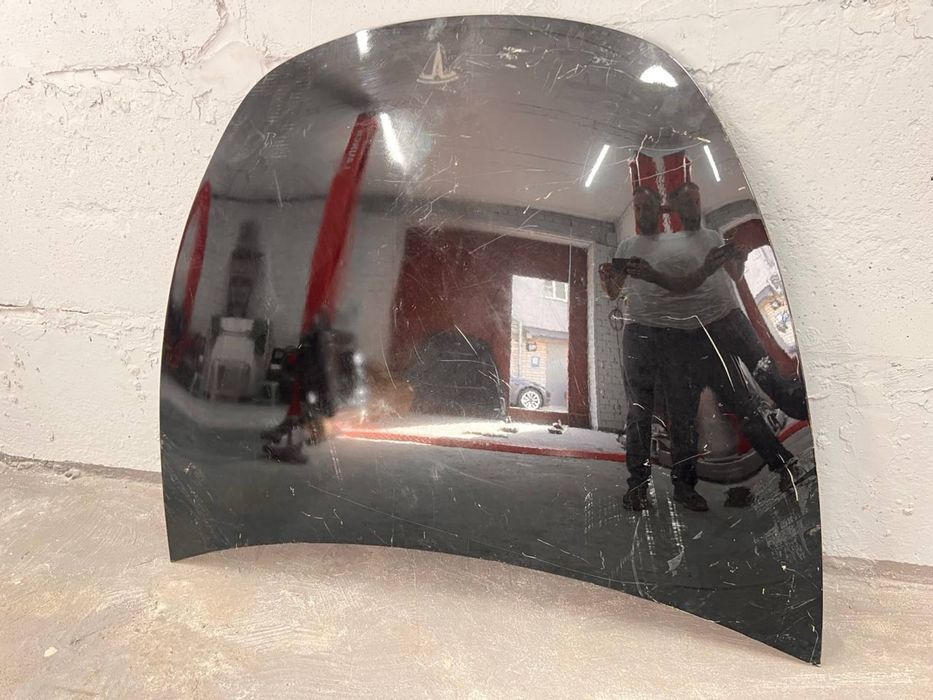 Оригінальний Капот на Tesla mY