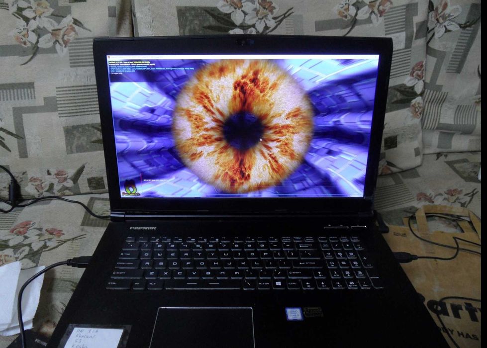 Cyberpowerpc  i7  17.3" 1920x1080 IPS видео GTX 1060 6GB GDDR5 192 Bit