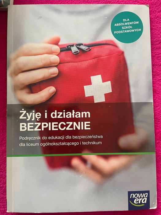 podręczniki szkolne dla klasy 2 i 1 liceum i technikum