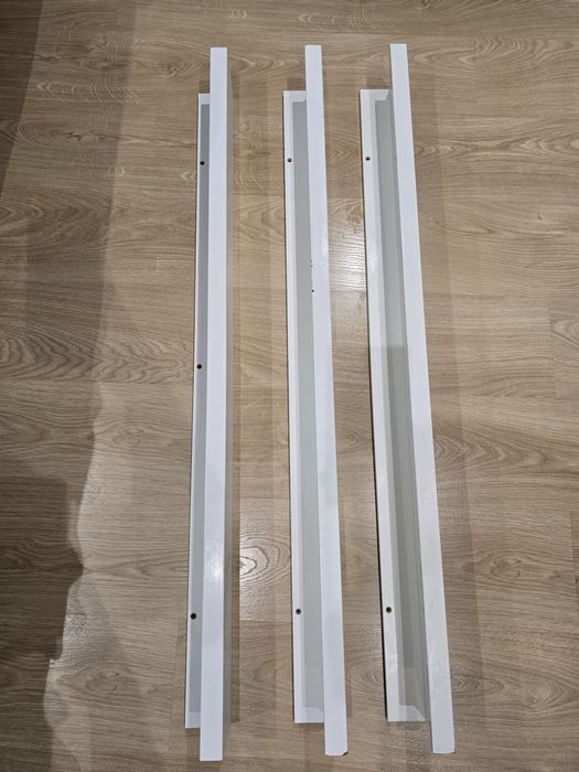 Półka na zdjęcia IKEA Mosslanda 115cm biała 2 szt w komplecie